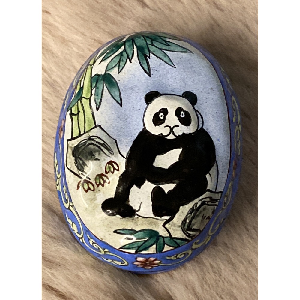Vintage Small Panda Bear Oval Enamel Painted On a Metal Trinket Box Pre-Owned